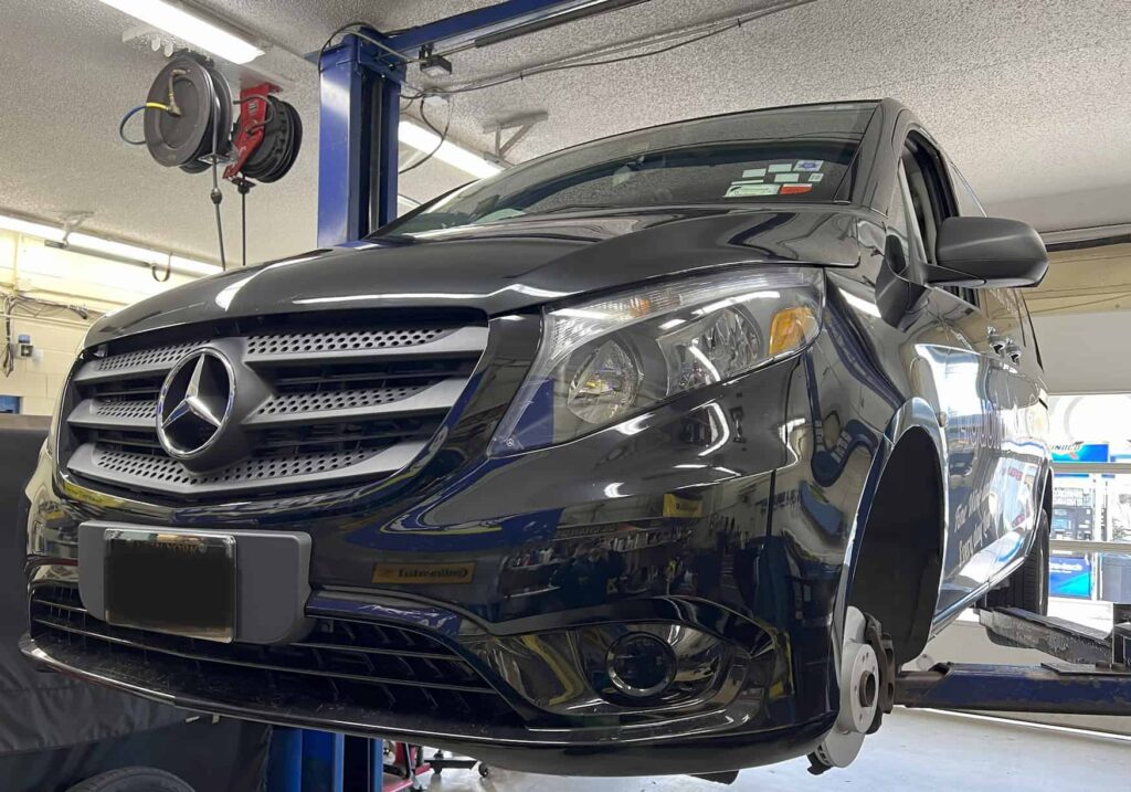 2020 MERCEDES METRIS ON LIFT