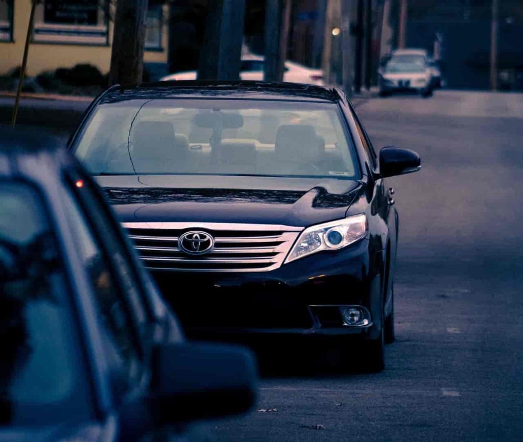 TOYOTA AVALON LOW TIRE PRESSURE