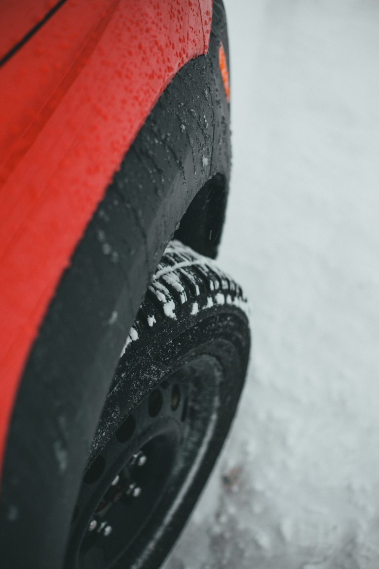 TYRE PRESSURE IN THE SNOW