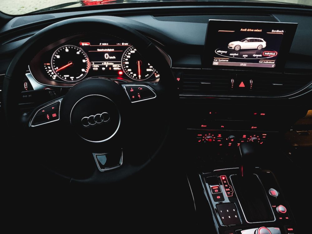 How the 2015 Audi A4 Tire Pressure Monitoring System Works LEARN