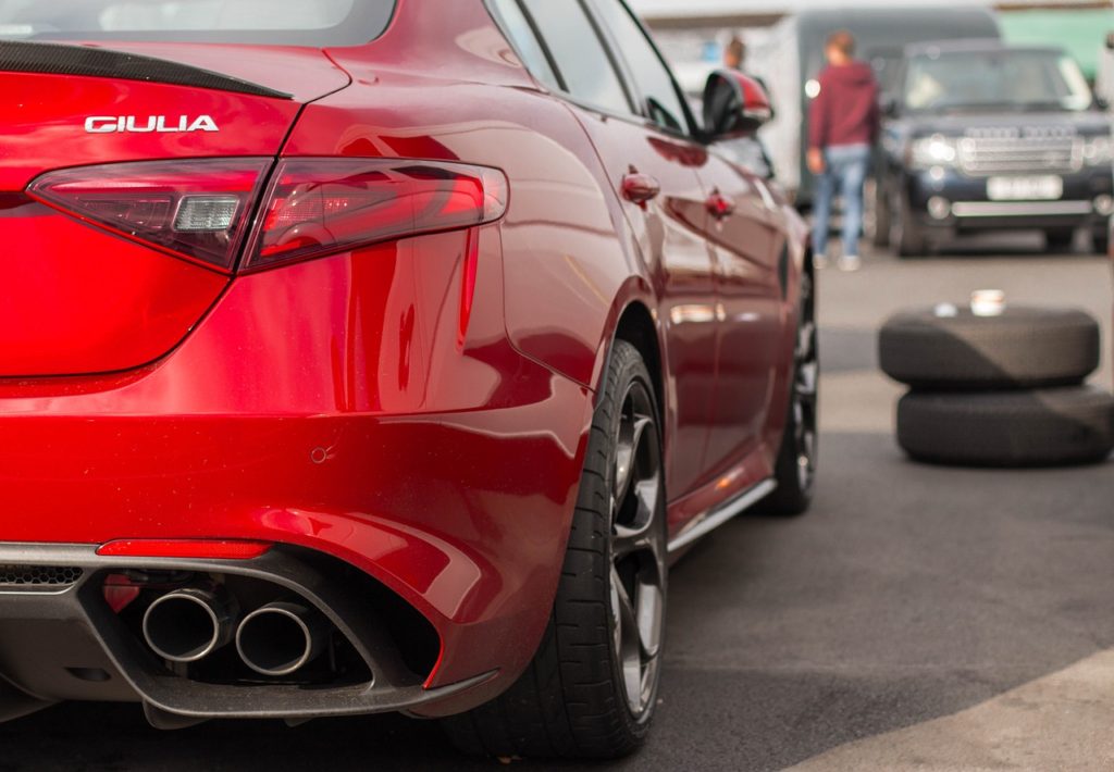 How to Reset the 2018 Alfa Romeo Giulia Tire Pressure Light - LEARN