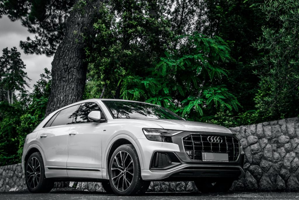 AUDI Q8 SQ8 TIRE PRESSURE LIGHT