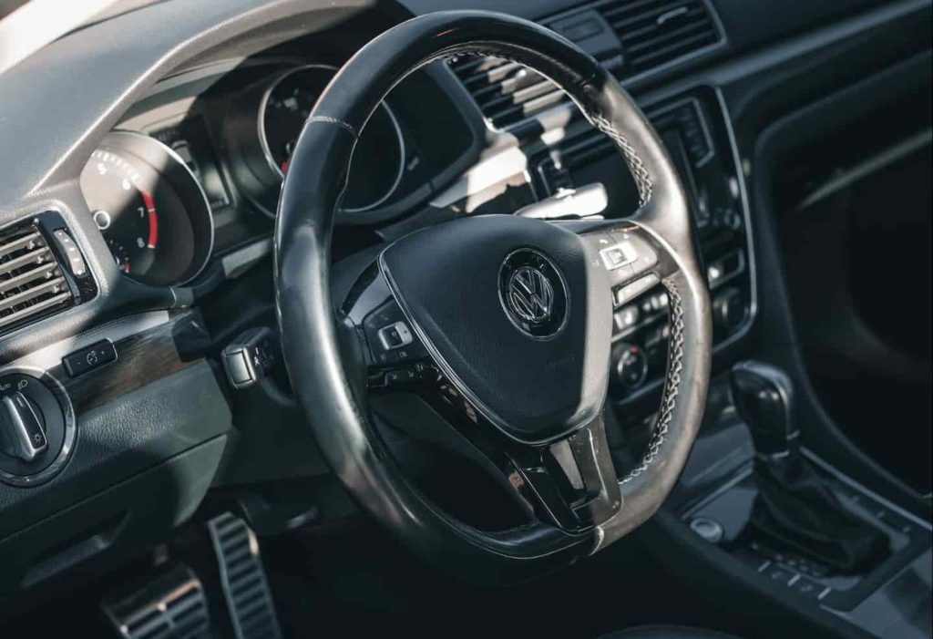 VOLKSWAGEN PASSAT TIRE PRESSURE WARNING LIGHT