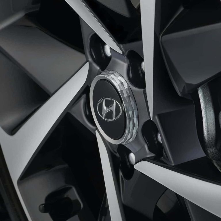HYUNDAI ACCENT TIRE PRESSURE LIGHT