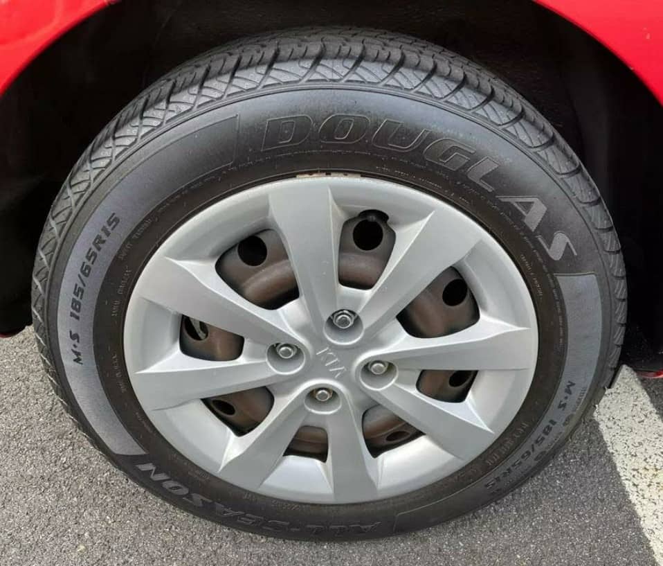 KIA RIO TIRE