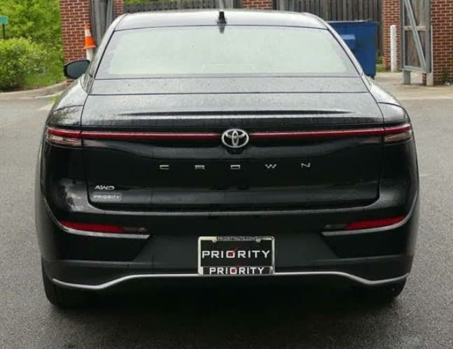 2023 TOYOTA CROWN