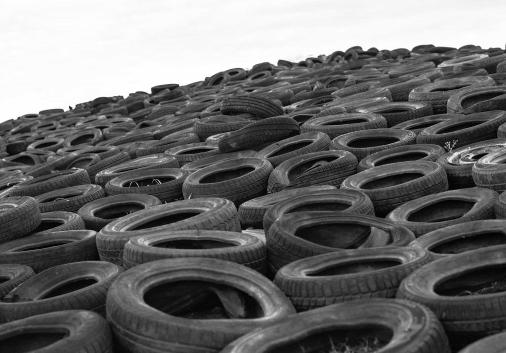 LOTS OF USED TIRES