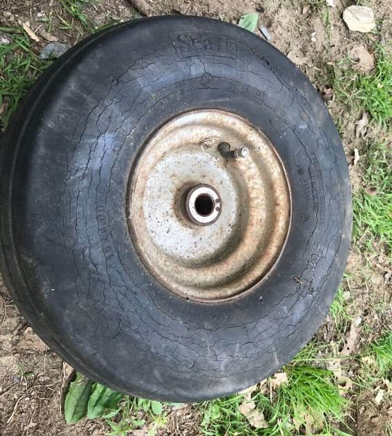 TIRE SIDE WALL DRY ROT