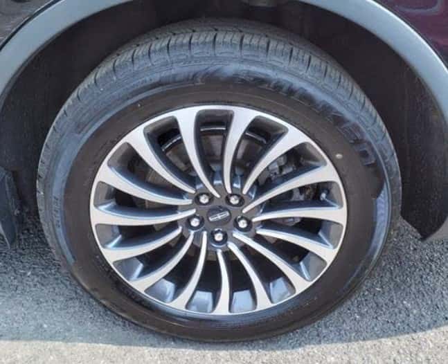 LINCOLN AVIATOR TIRE