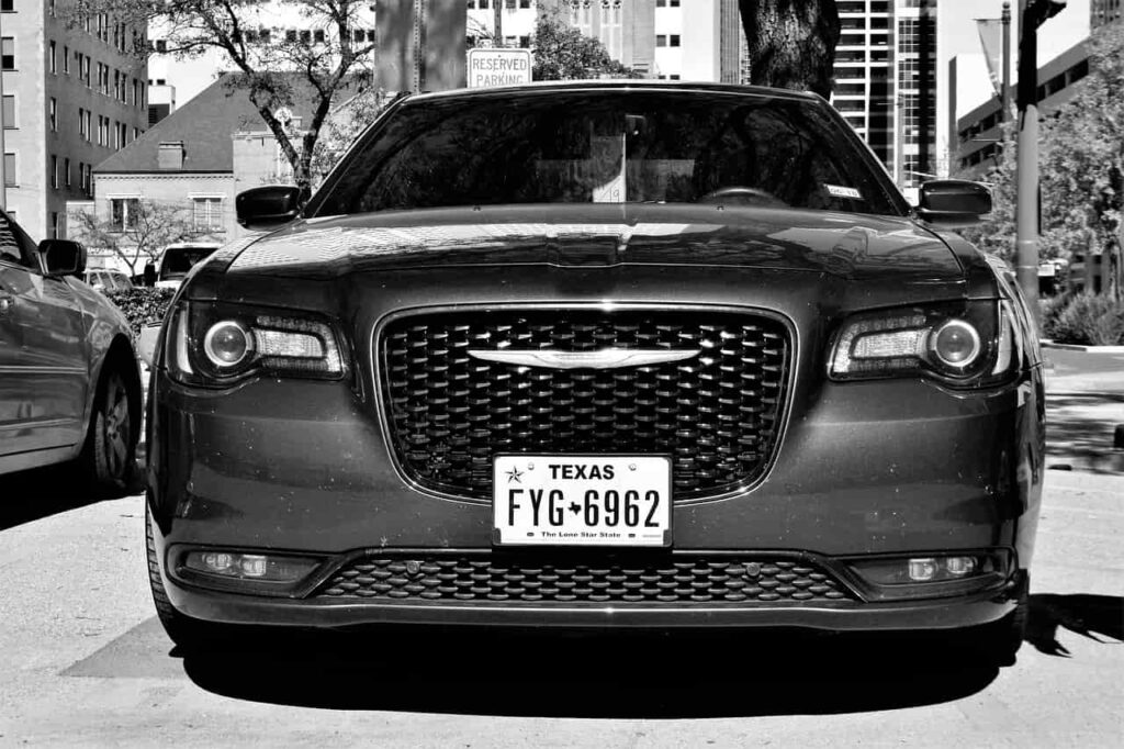 CHRYSLER 300 TIRE LIGHT