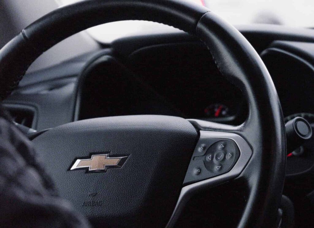 CHEVY COLORADO STEERING WHEEL