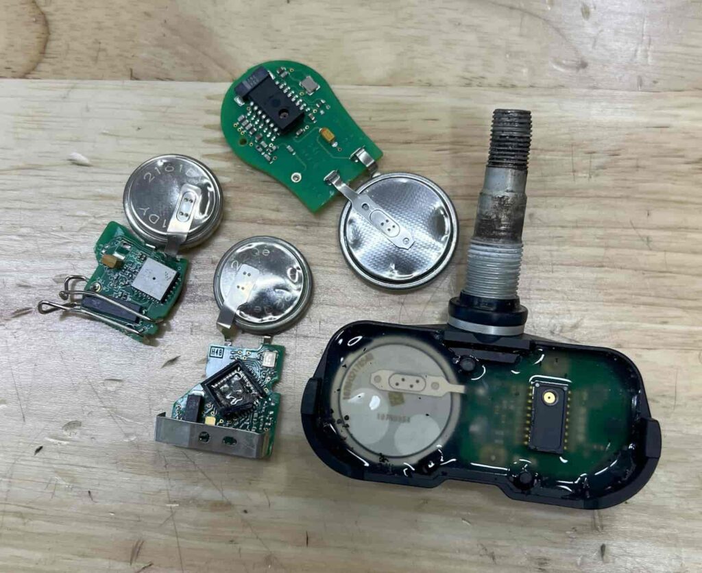 TIRE PRESSURE SENSOR BATTERIES