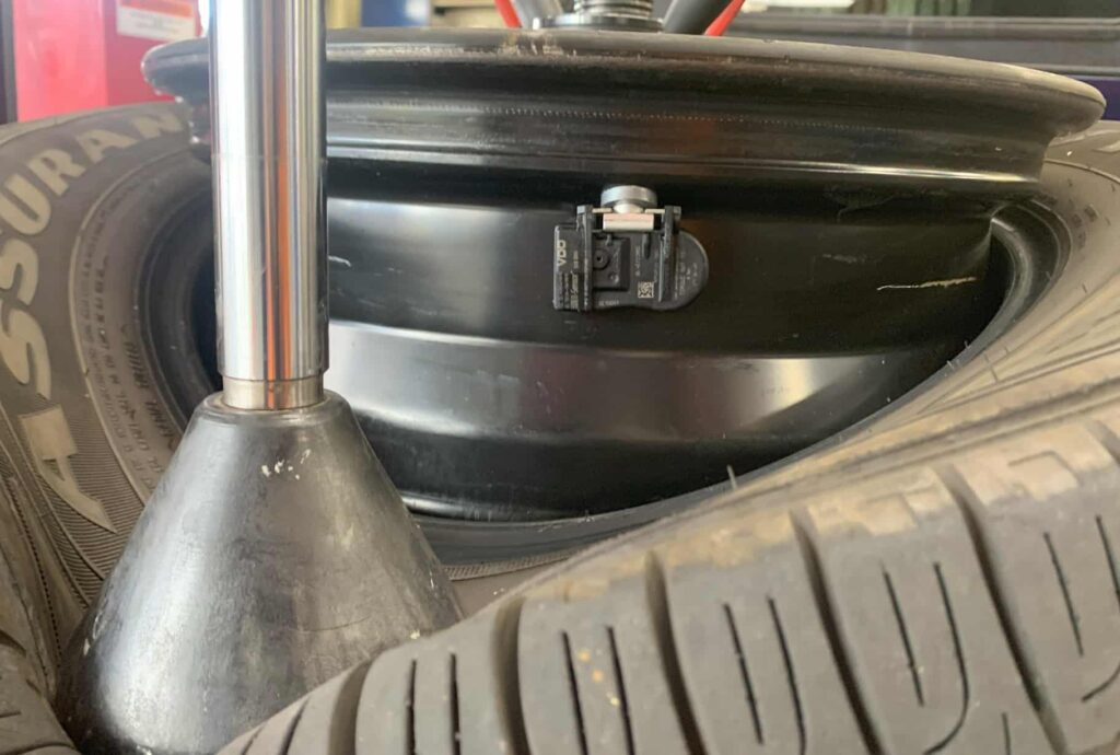 TPMS SENSOR IN WHEEL