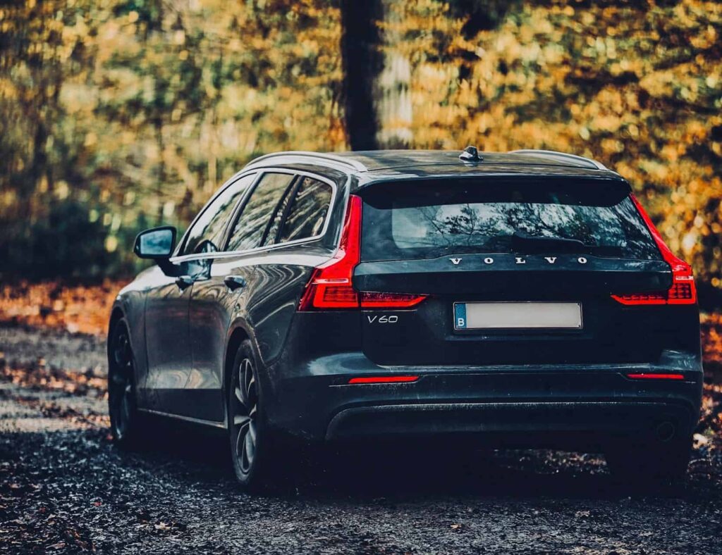 VOLVO V60 LOW TIRE PRESSURE