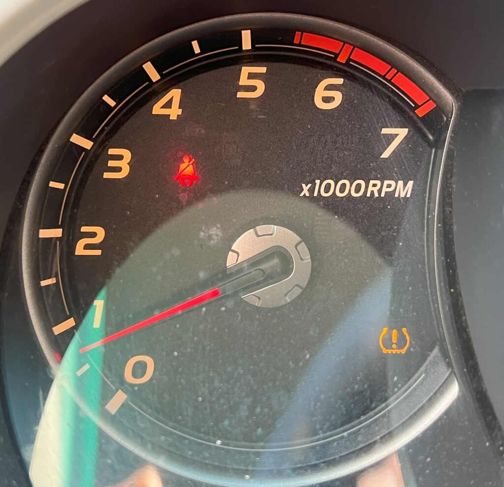LOW TIRE PRESSURE WARNING LIGHT ON DASHBOARD