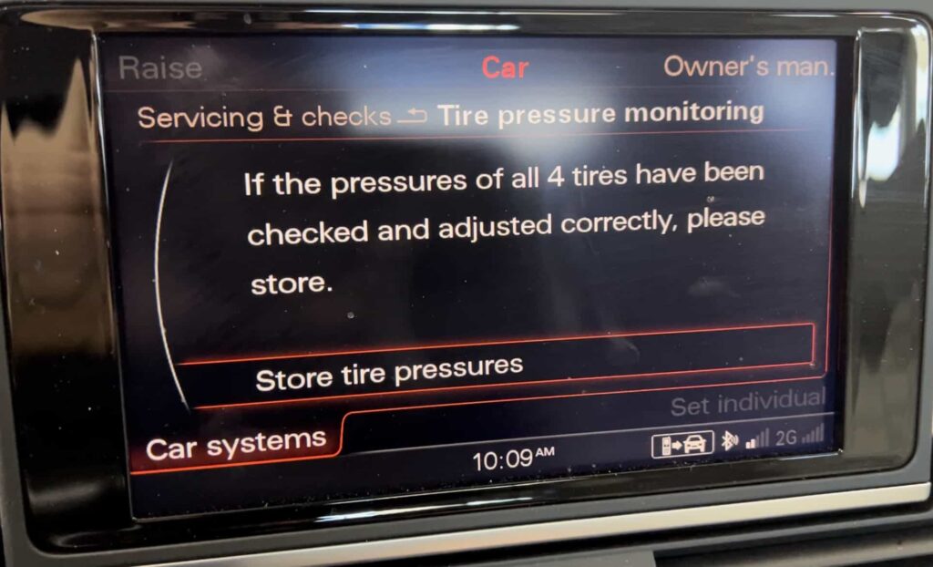 STORE TIRE PRESSURE AUDI DASH DISPLAY SCREEN