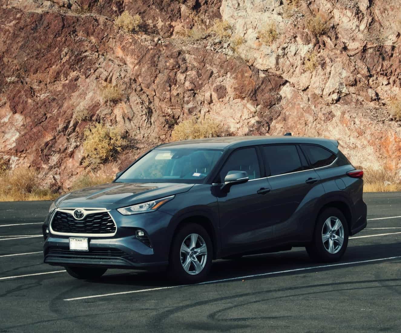 Reset and Diagnose the Toyota Highlander Tire Pressure Warning Light ...