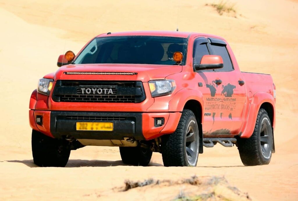 TOYOTA TUNDRA DRIVING