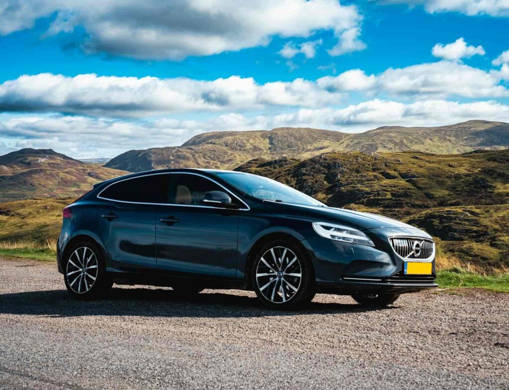 VOLVO V40 WITH CORRECT AIR PRESSURE VALUES