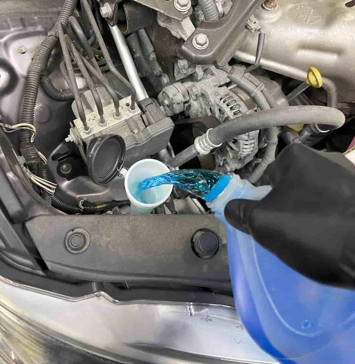 Check Car Fluids How Often Should You Check the Fluids in Your Car? - LEARN ABOUT TPMS